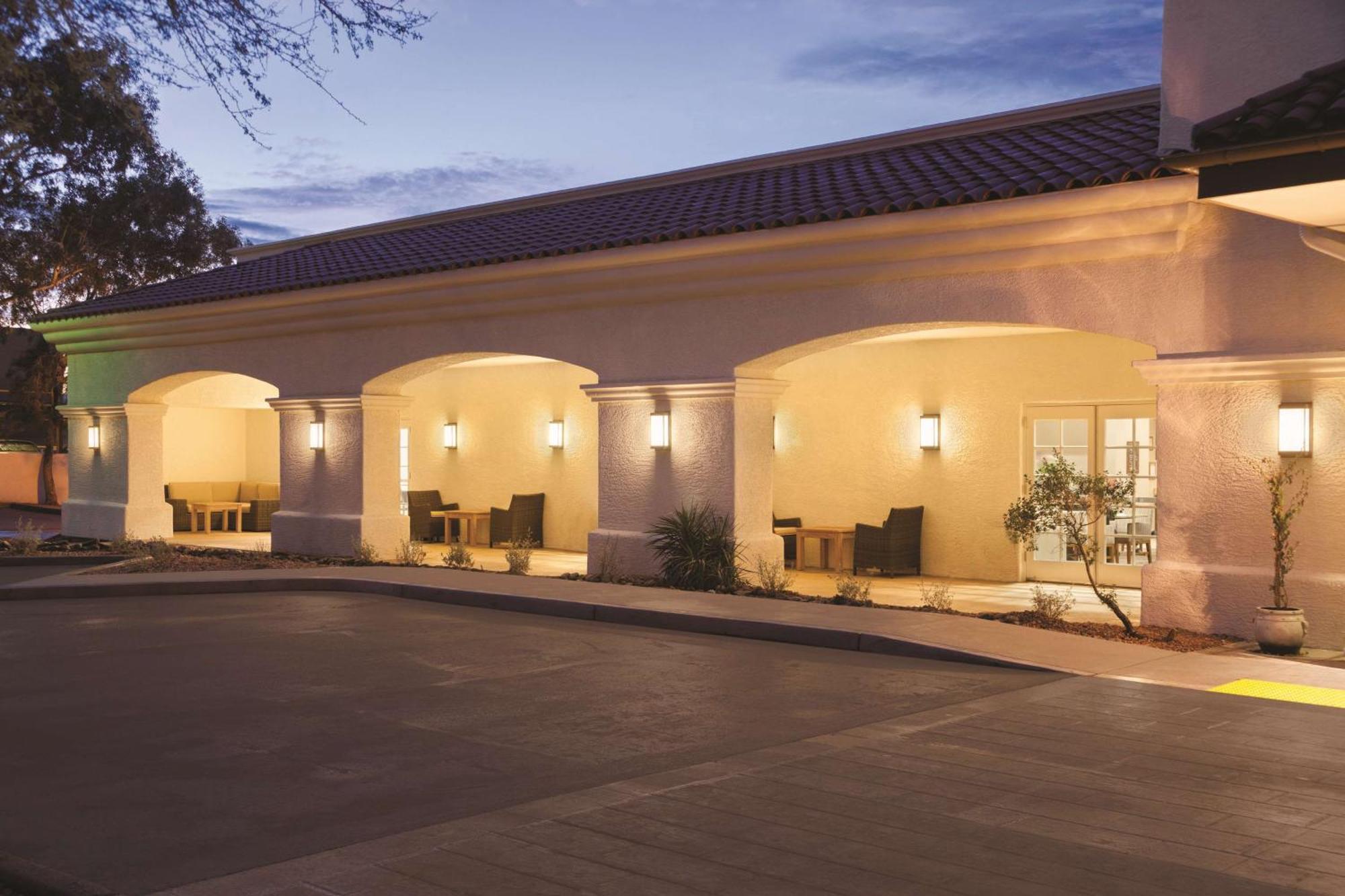 Homewood Suites Tucson St. Philip'S Plaza University Ngoại thất bức ảnh